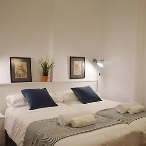 Vivienda Colon 32 Appartamento Siviglia